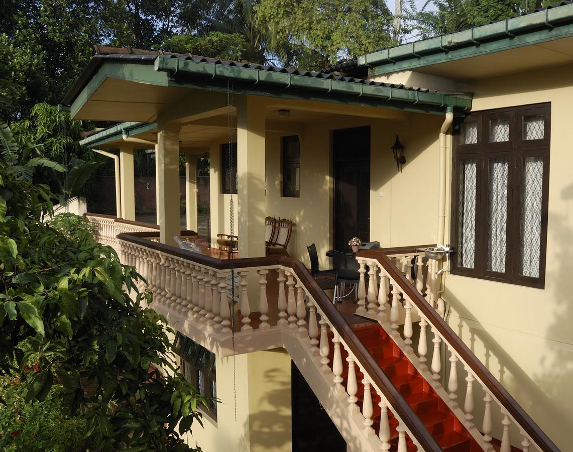 Evergreen Kandy Exterior photo